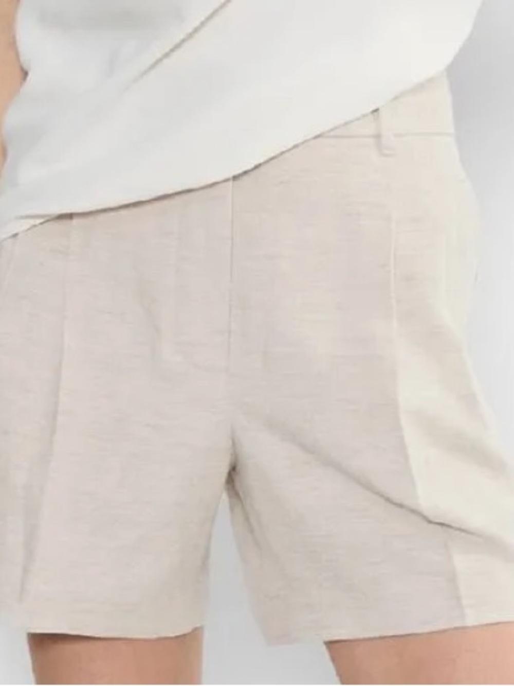 Aritzia Linen Blend High-Rise Shorts in Light Taupe